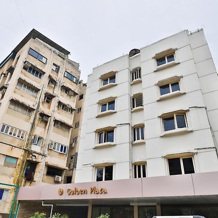 Oyo 2351 Hotel Golden Plaza Ahmedabad Exterior photo